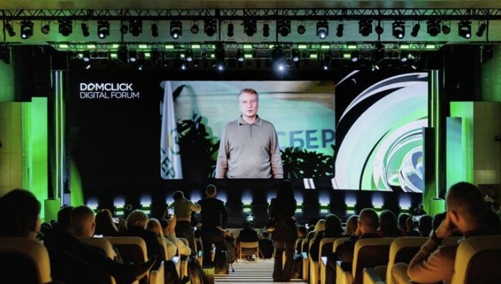 Греф недоволен «торговым рабством» в работе маркетплейсов Греф недоволен «торговым рабством» в работе маркетплейсов